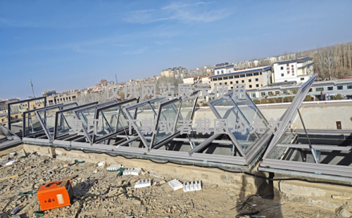 敦煌博物馆镇巴排烟天窗