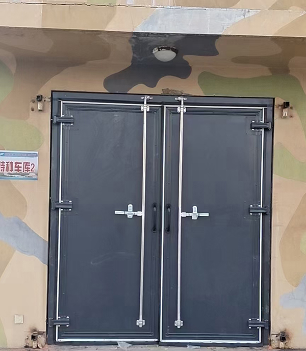 镇巴工业平开门